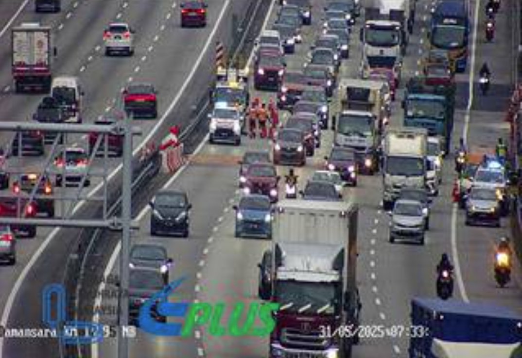Laporan trafik semasa (31/05/25 | 7.35am)

#kltu NKVE: Jangkakan kelewatan dari Kota Damansara ke Damansara disebabkan ada kemalangan di lorong kanan KM18.5.