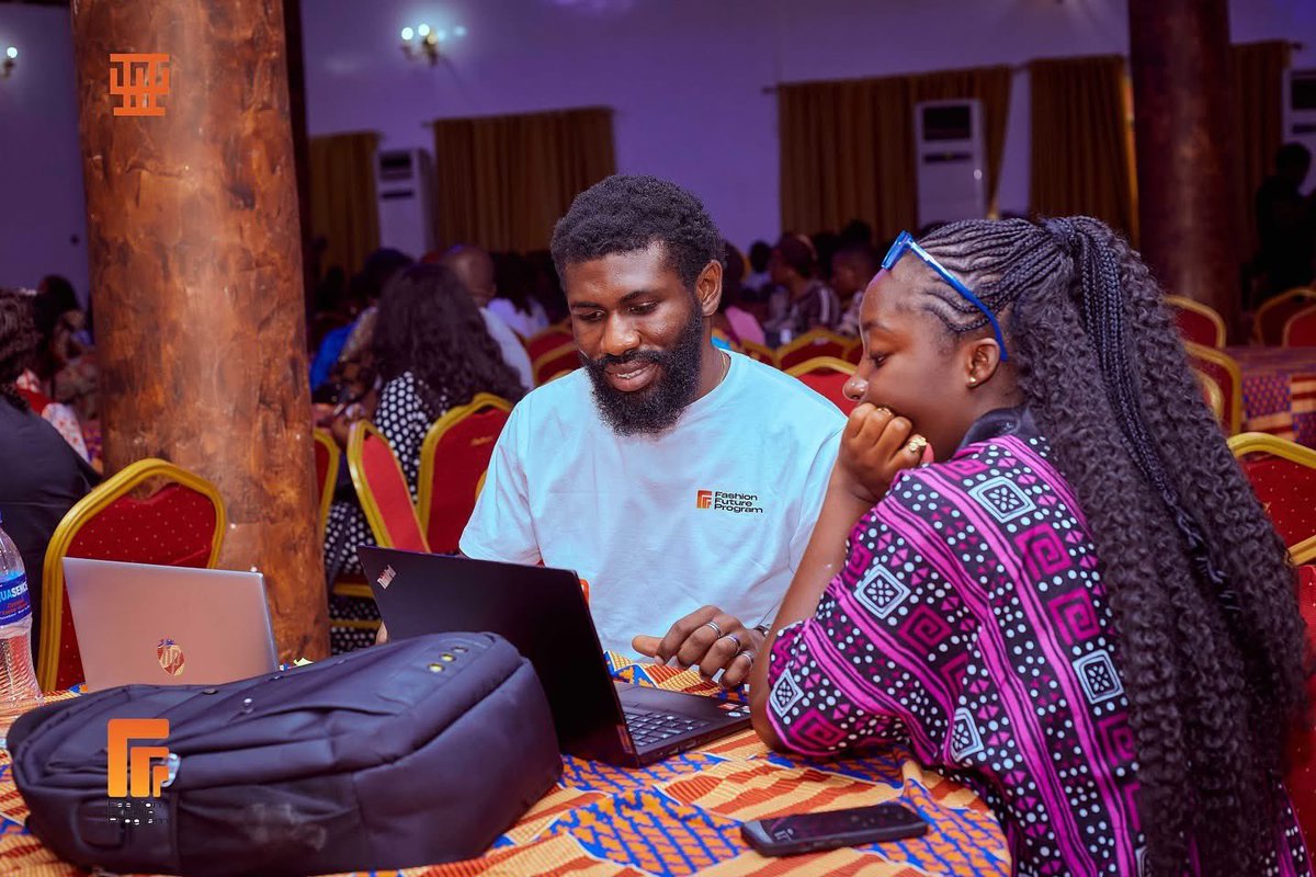 fashionfuturep's tweet image. We’re continuously equipping our MSMEs with foundational knowledge of branding for their fashion businesses, opening and running social media pages, and steadily building their digital presence.

#FashionFutureProgram #DigitalSkills #MSMETraining #Ethnocentrique