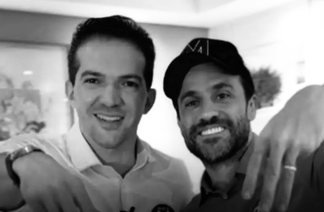 🚨URGENTE

Justiça Eleitoral ACABA de CASSAR o mandato do verador de São Paulo, Rubinho Nunes, e o torna inelegível por 8 anos por divulgar laudo FALSO de Marçal CONTRA Boulos! 

SEXTOU COM TUDO!!! 🥳💪