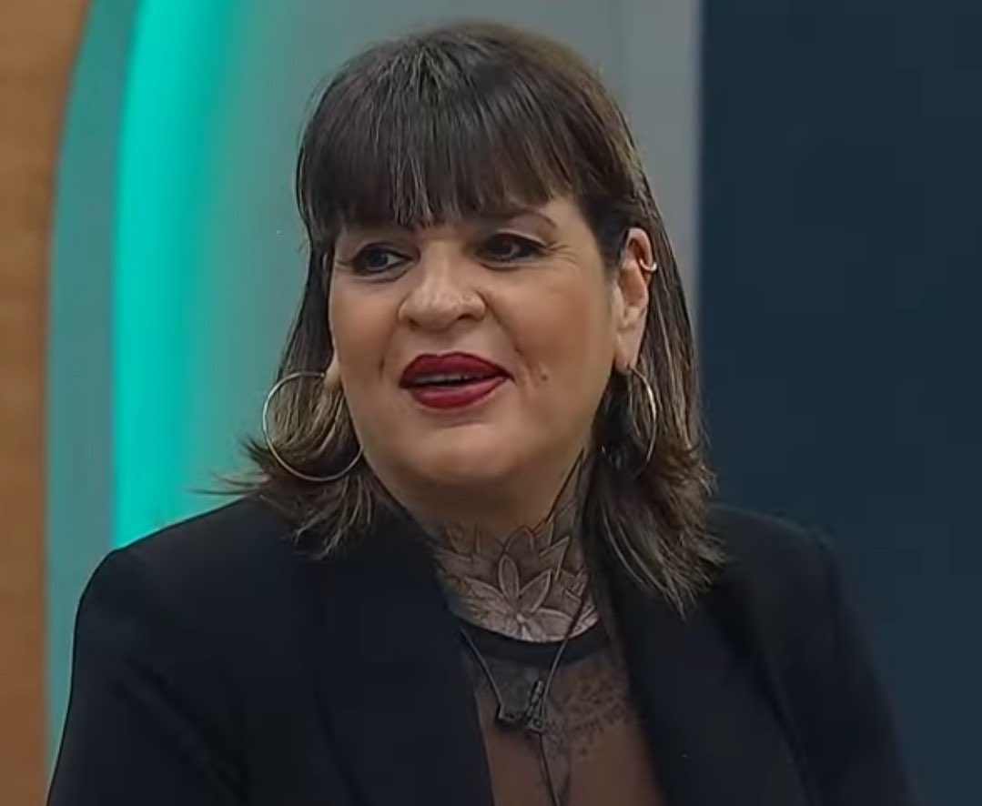 ffacts__'s tweet photo. A quién votás para que se vaya de #GranHermano ?

🔁 SELVA
❤️ SANDRA https://t.co/qY4KLfrwfj