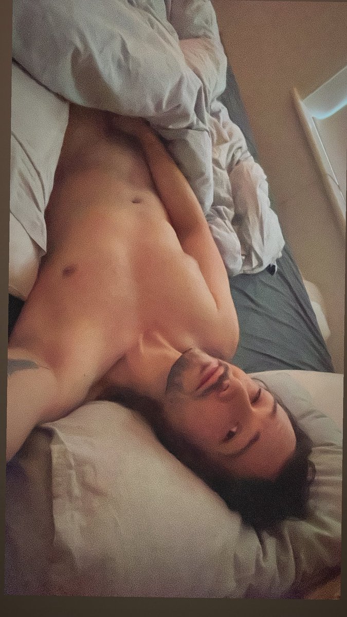 unfilteredlee's tweet photo. one too many cocktails last night, and not nearly enough company this morning. https://t.co/8DopgRQfqa