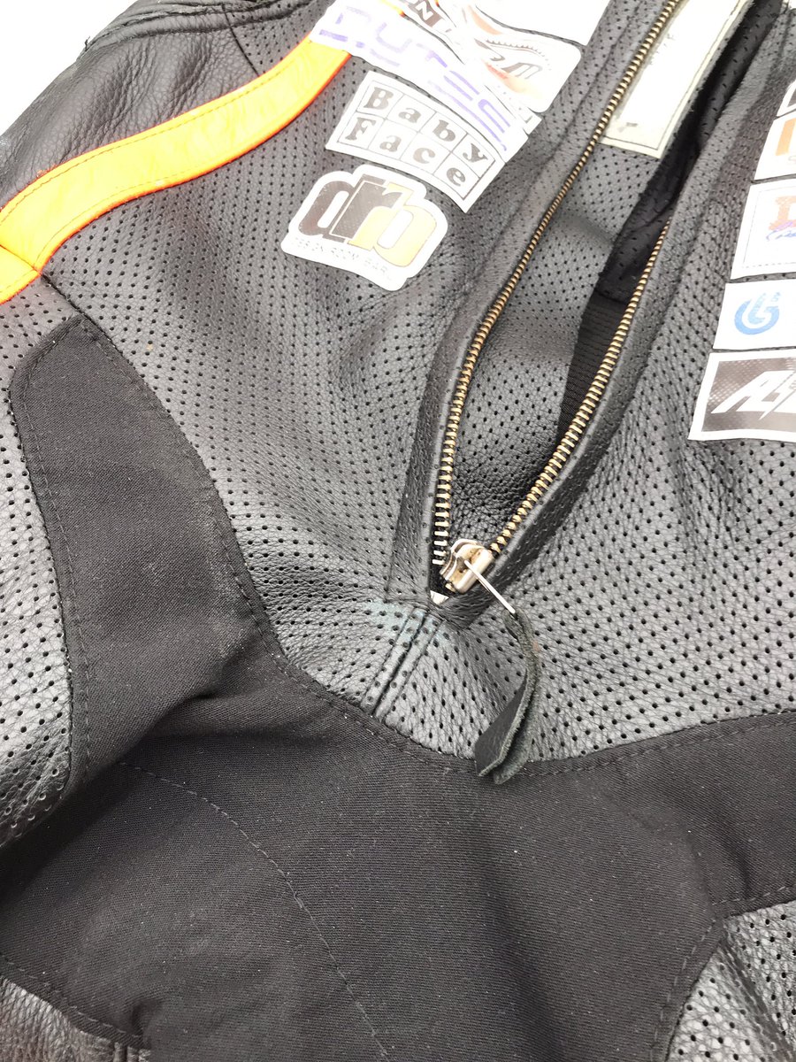 Pride1Wada's tweet photo. ◇レーシングService
着くや否や😲
10時に走行だそうです💦
#ファスナー交換 #RacingService #pride1jp https://t.co/hVcwyhhb1P