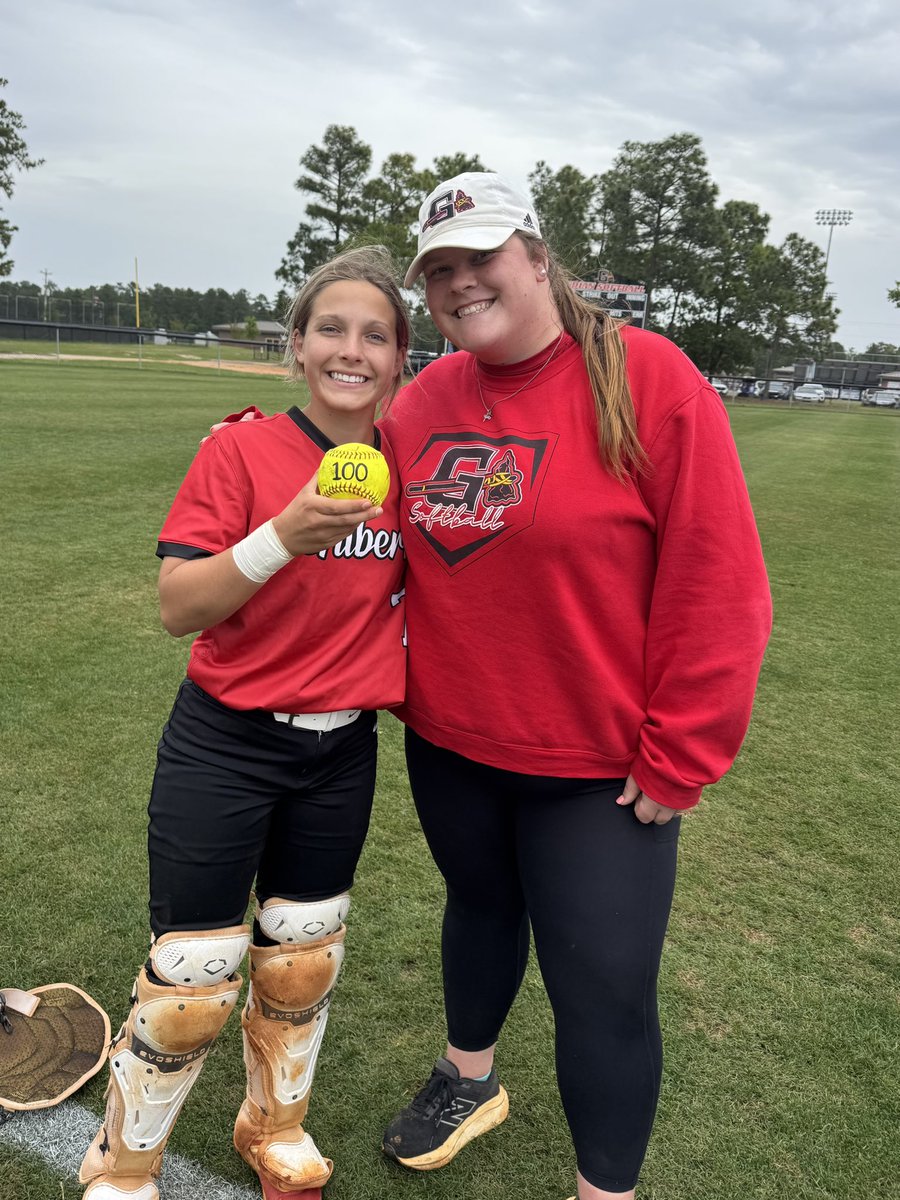 carleymelton26's tweet photo. All glory to God! Surrounded by amazing people: my family, my teammates, and my coaches, I can proudly say I have accomplished 3 amazing milestones and achievements this year! @LLGPremier18U 

100th career hit 
100th career RBI 
2nd in the school record book for batting average https://t.co/lN53WFPnSz
