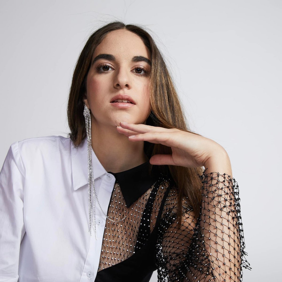 McPostT's tweet photo. #Birthday @avadellapietra1 | B0531
#People #USA #Entertainment #Music

📅 MAY 31:

#ShareYourWishes

🎉 Happy Birthday, Ava Della Pietro, an American singer-songwriter, composer, instrumentalist and former Broadway actress who has gained fame for her songs "Happy for you", "Ego", "Sick" and "Talk it out".

#DidYouKnow:  Ava had written over 130 songs by the time she was 13.