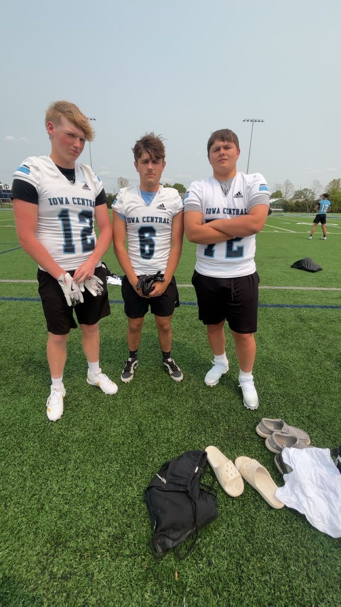 GradyG7898's tweet photo. Iowa central football camp with my boys @braxtonj815 @LexChristensen4 @TritonNation https://t.co/RBtPNkAk1c