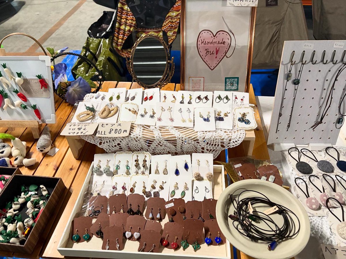 handmadebu1101's tweet image. 今日は待ちに待ったけやきウォークのフリーマーケットです❣️
9時〜13時までになりますので、ぜひ皆さん遊びに来てみてくださいね☺️✨✨
#群馬県
#前橋市
#フリーマーケット
#ハンドメイド
#ハンドメイド好き
#遊びに来てね