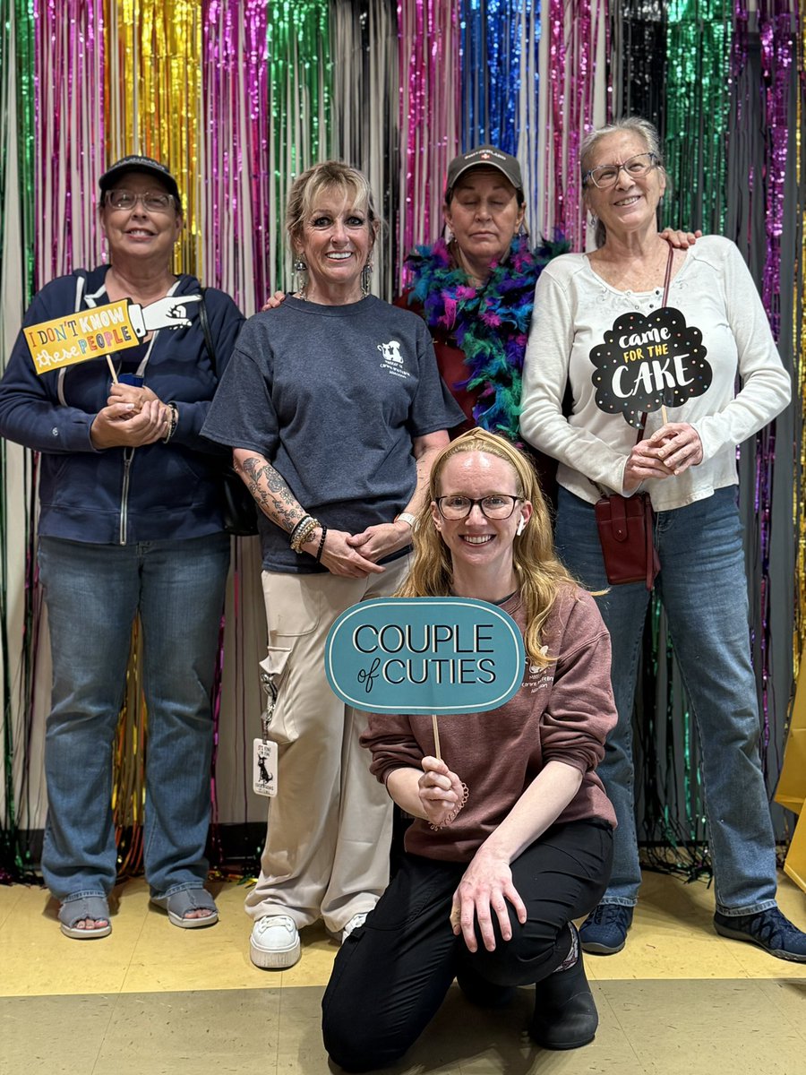 SPCACincinnati's tweet photo. Where would we be w/o you? Unthinkable! As Chris Seelbach shared tonight, you are: the backbone, heart, + lifeblood of our org. You are the reason our humane society is able to conquer its goals in animal welfare. To our devoted volunteers &amp; fosters, Thank You! #CincinnatiHumane https://t.co/IxCRwi8dkk