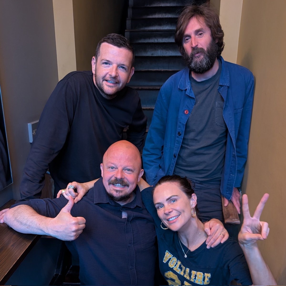 Team photo (left to right): Kevin Bridges. James Gill. Joanne McNally, Joe Wilkinson, just-out-of-shot Gbemi Oladipo. Belting Friday night Always Be Comedy crowd. Huge thanks to super Adam Benjamin. 🩷💛 So many more shows at our site. 👍