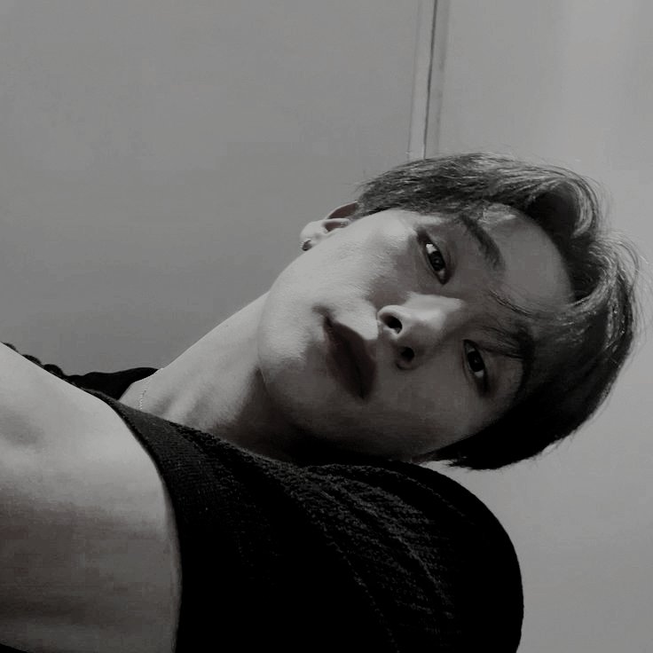 ▸ 𝙋𝙡𝙖𝙮 .ᐟ 𝘮𝘪𝘤𝘩𝘪。🐈 tweet media