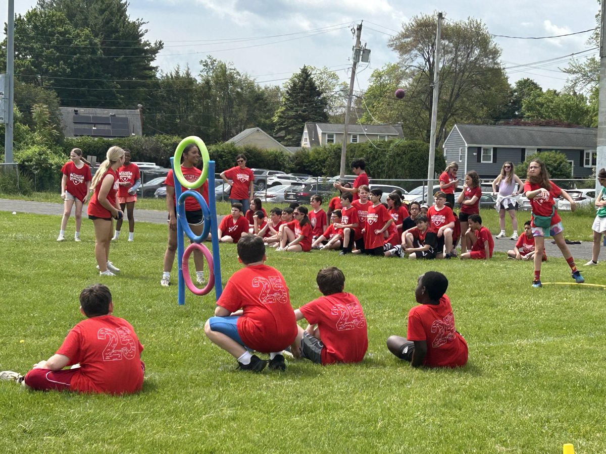 Erin O'Loughlin tweet media