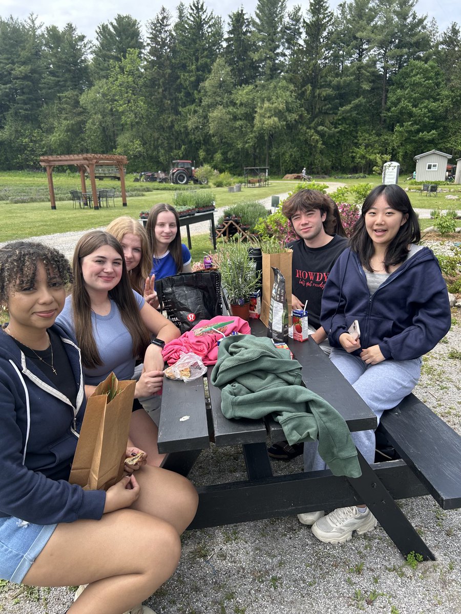Quelle journée fabuleuse ⁦⁦<a href="/BonnieheathFarm/">Bonnieheath Estate - Lavender & Winery</a>⁩ with students from the ⁦<a href="/assumptionlion/">Assumption CS</a>⁩ Extended French class!  A huge thank you to Corry for the wonderful tour! Merci beaucoup à Mme Beccari et Benoit! ACS students had a great day learning about the Lavender Farm!