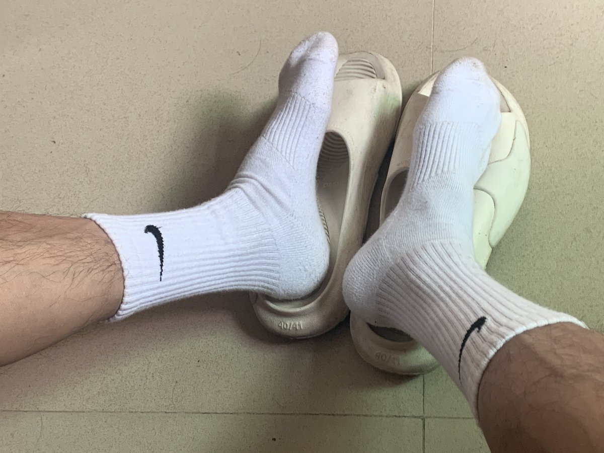 不会长传的小狼狗 (@gdcontrolshoes) on Twitter photo 