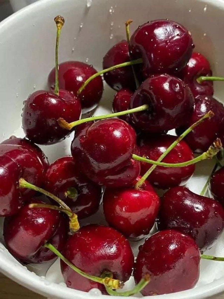 i3Moment's tweet photo. 🍒 https://t.co/9Z59gnQQpg