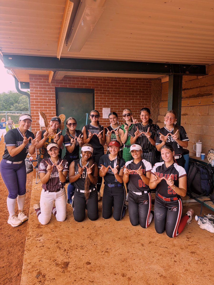 hmccurdy08's tweet photo. Thank you @MACoaches and @JC_BobcatsSB for an amazing week in Ellisville. A lifetime of memories and friends were made as well as some great Softball. Thanks to all the coaches who took time out of their day to make this possible. https://t.co/KdyqXoP0Nc