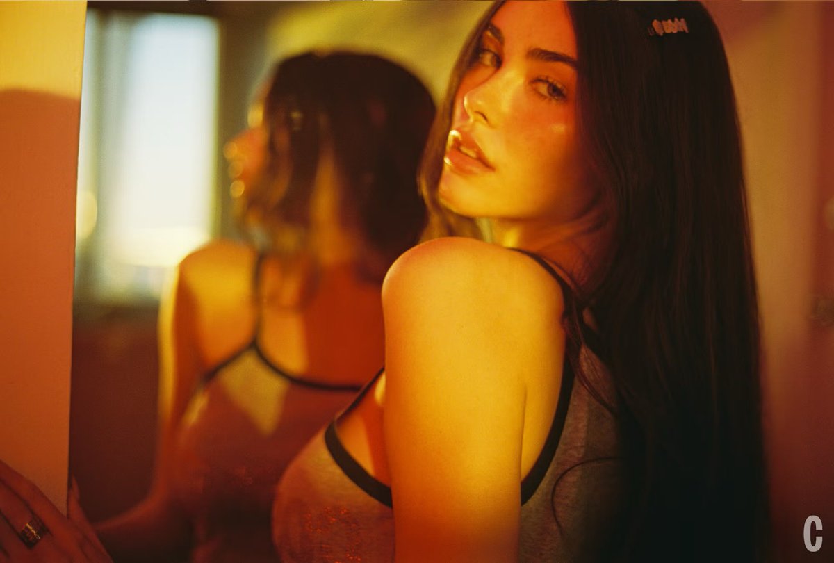 madisonebm's tweet photo. from my cosmopolitan issue ✨ https://t.co/NttotdMK7N