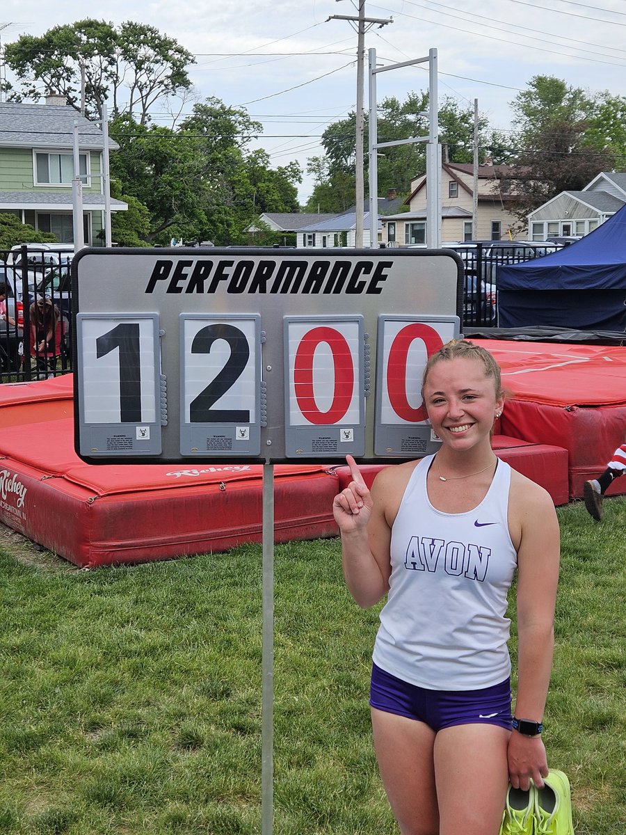 CoachMaxWilson's tweet image. Division 1 Regional Finals at Port Clinton: 
Sarah sets a new pole vault school record of 12ft and earns second to qualify for the 2025 State Championships!

Alison finishes her season as the second best Pole Vaulter in Avon history (PR 11'3") with a jump of 10'6"
@avon_track