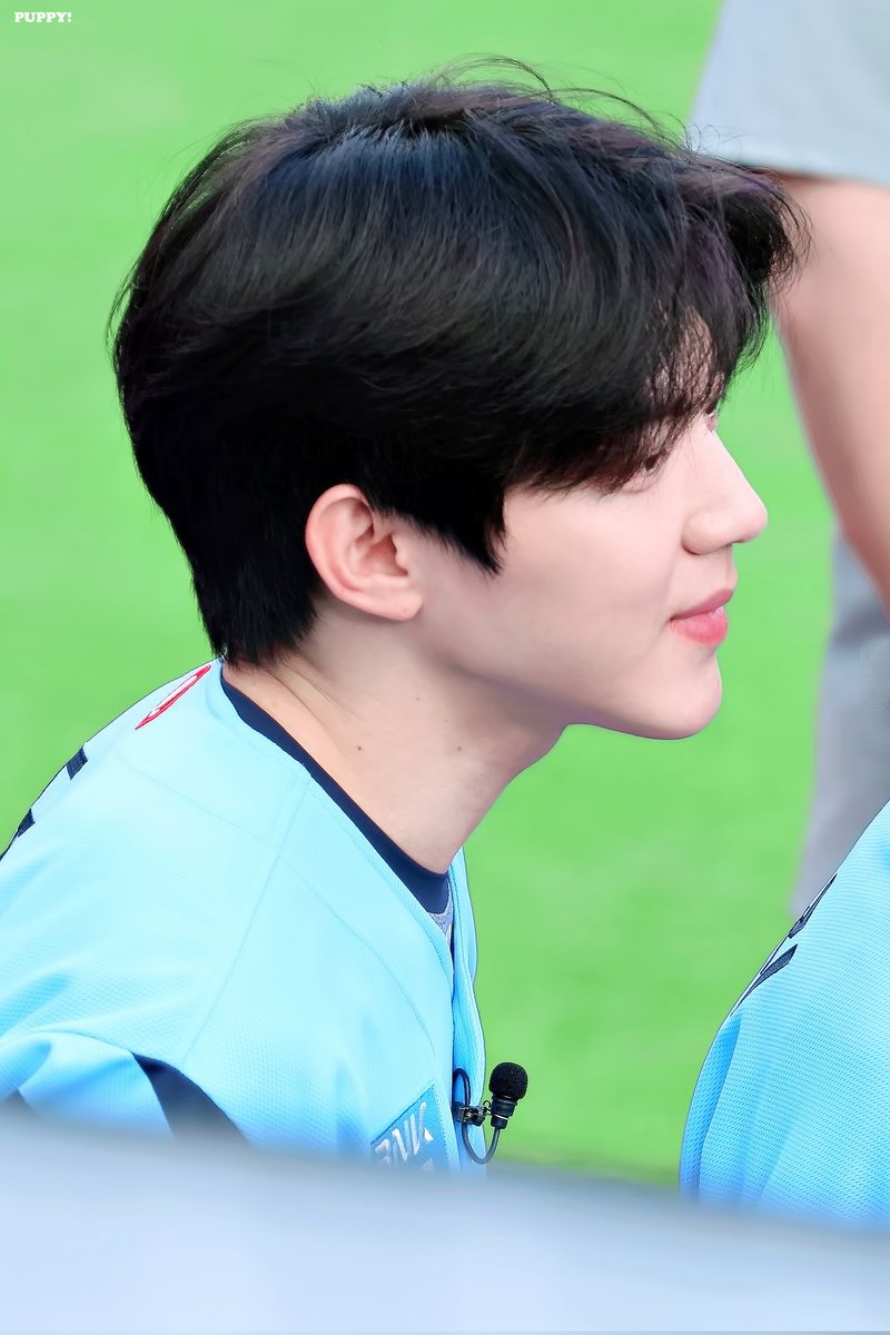 sanctuarydw's tweet photo. Fotonya seHD ini sampe tai lalat dilehernya pun keliatan 😮😮 https://t.co/TAJw3oKmtp