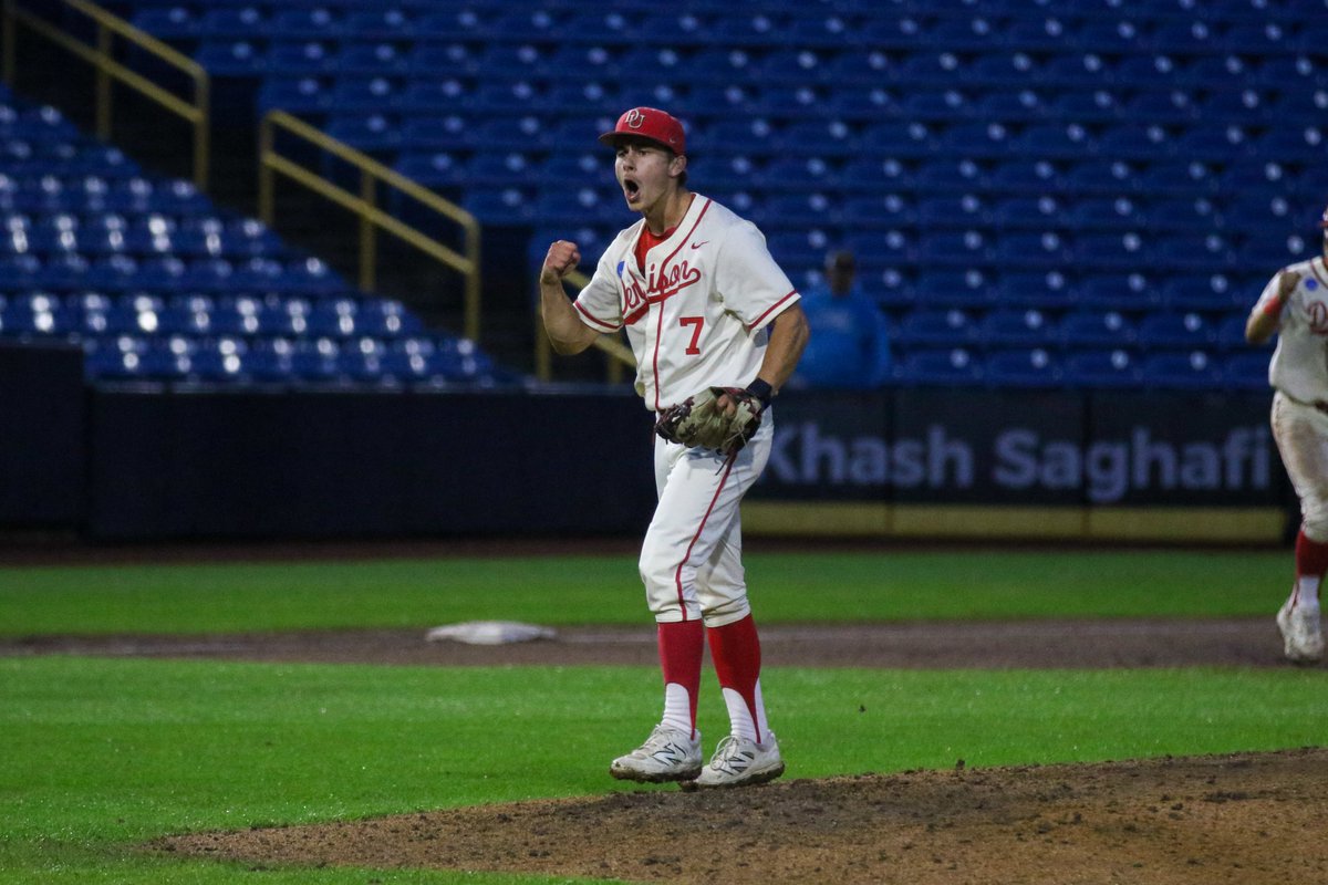 Final of Game 1 of the CWS: Denison 12, Rowan 10 

The Big Red will face off against the winner of the UW-Whitewater and Trinity (TX) matchup.

#GBR | #d3baseball