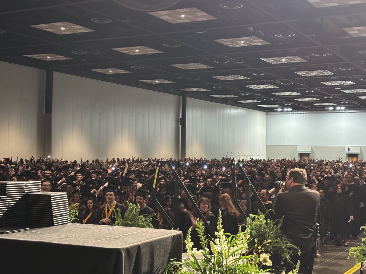 Congrats to the ⁦<a href="/AHS_Orioles/">AHS Orioles</a>⁩ Class of ‘25!  So proud of all their accomplishments!