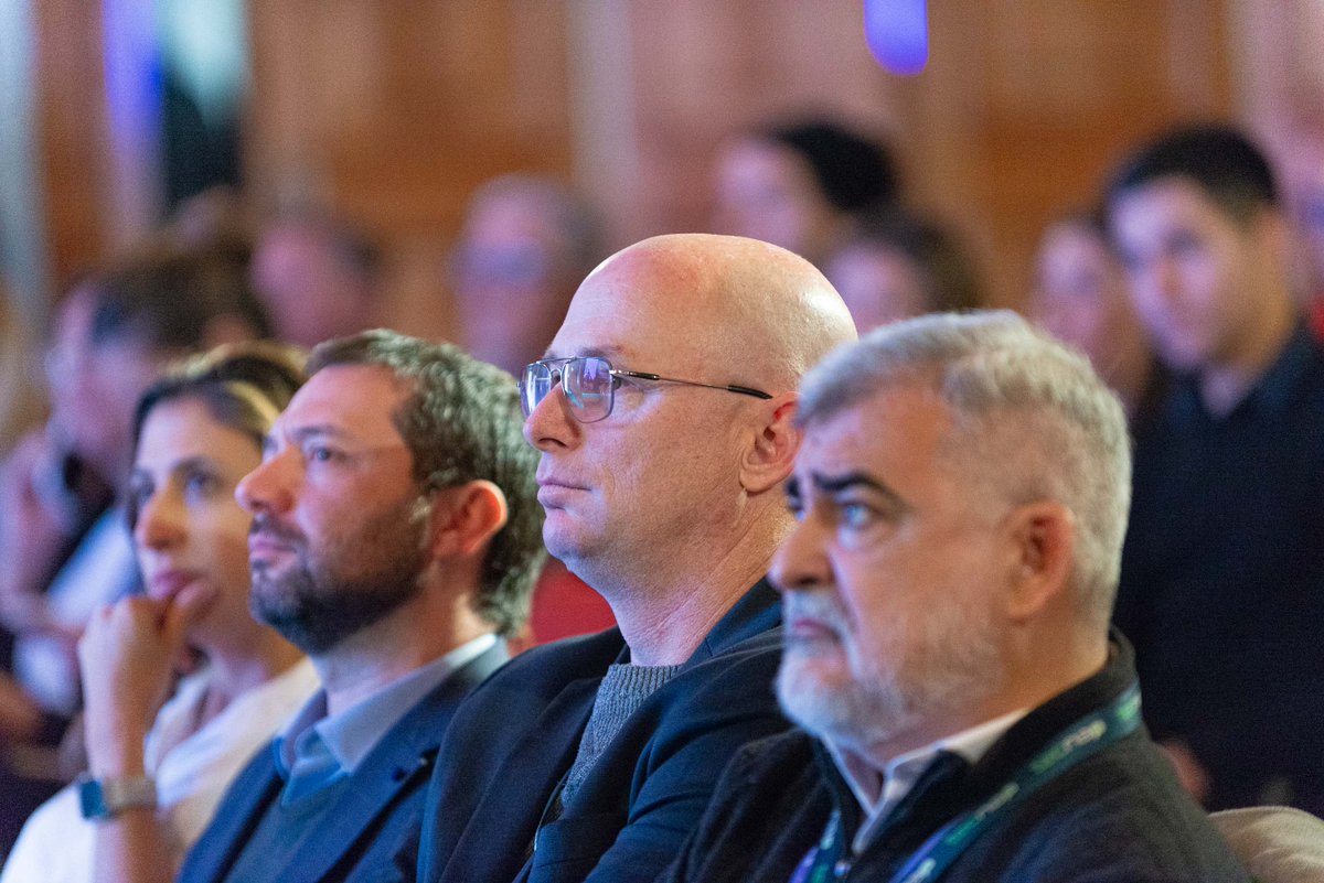 ¡Gracias a sponsors, expositores, asistentes y autoridades que hicieron posible #TECNAP2025! 🙌
Fueron tres jornadas de ideas, innovación y futuro digital compartido.
¡Nos reencontramos en nuevos encuentros para seguir transformando el Estado! 💡🤝🚀