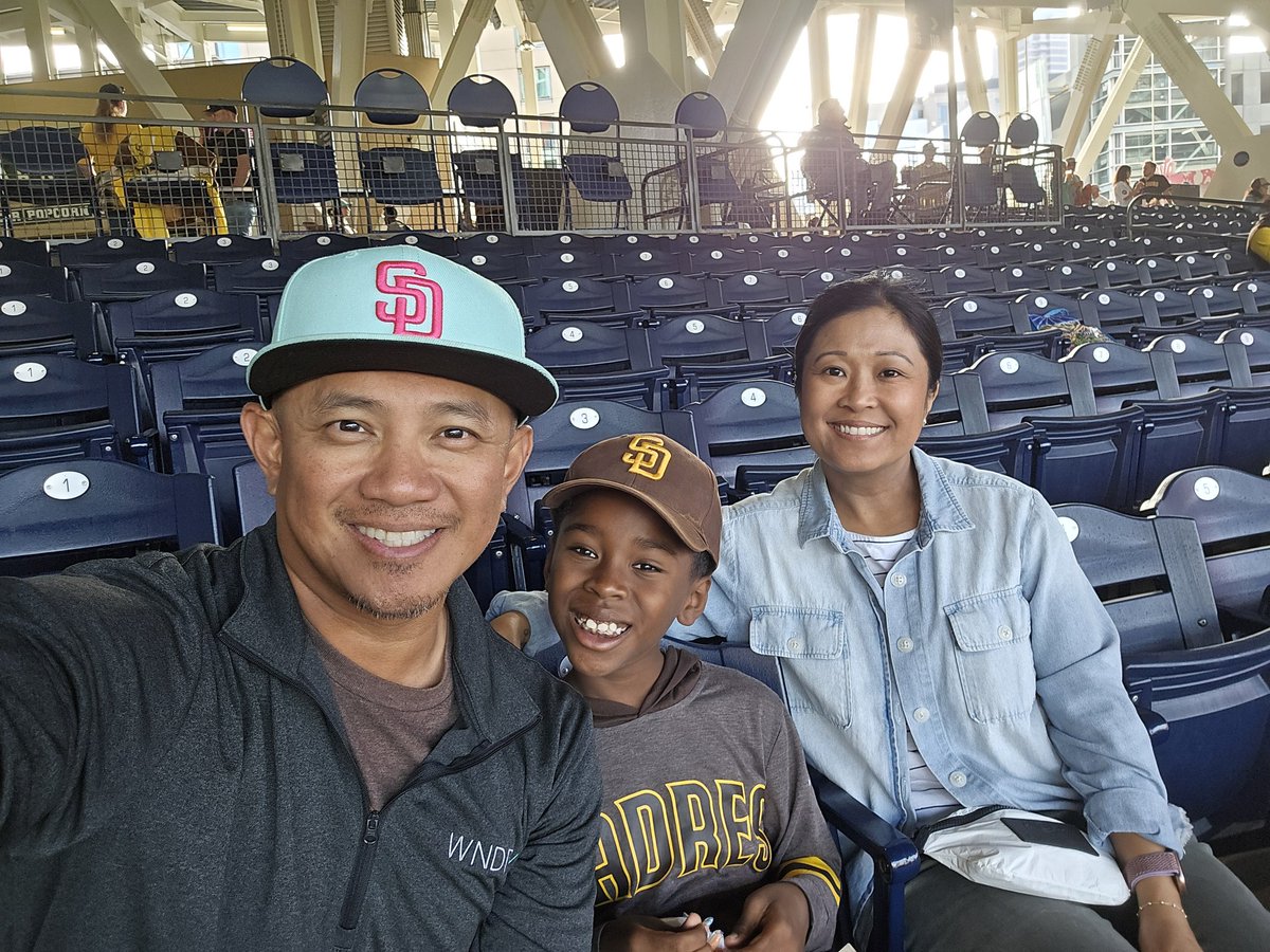 leetstalktech's tweet photo. #forthefaithful    

Go Padres!  LFG https://t.co/93oUpryjNh