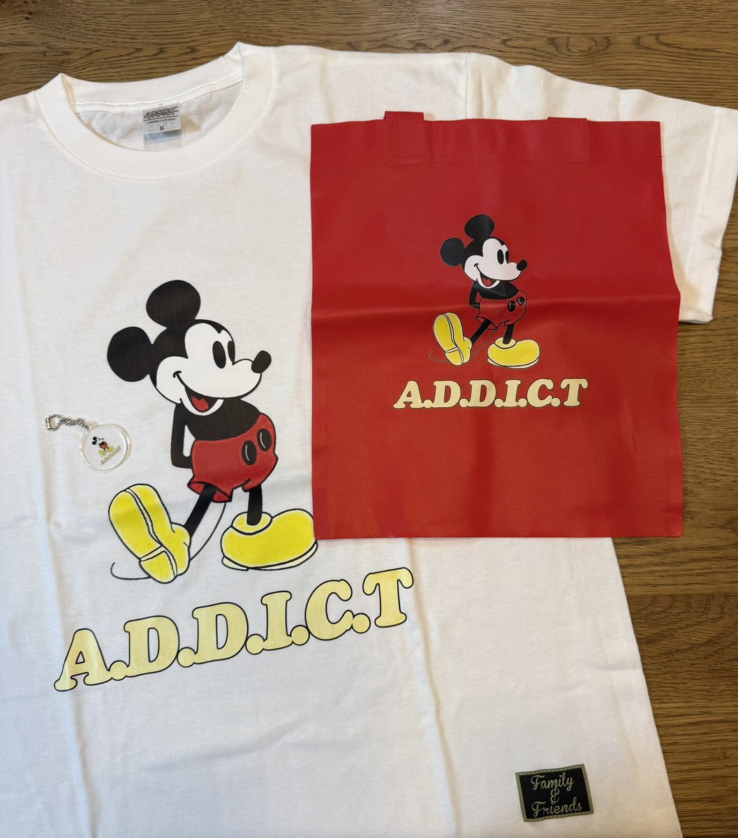 FFモデルのMickey Mouse✨
Tシャツは息子にトートバックは嫁に😅
キーホルダーは確保できました
<a href="/addict_snkrs27/">A.D.D.I.C.T</a> 
<a href="/ub_addict/">ウバ</a>