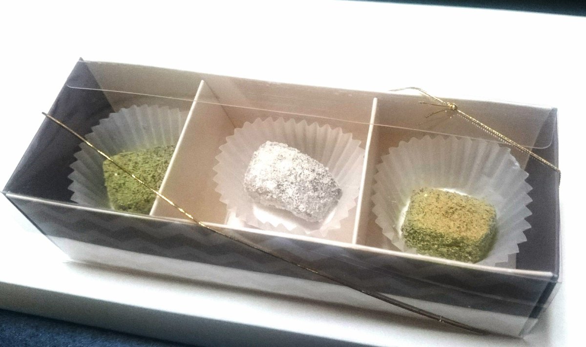 #コスプレ界隈の皆様の手料理が見たい 
こちら、生チョコ風マグロの佃煮になります。