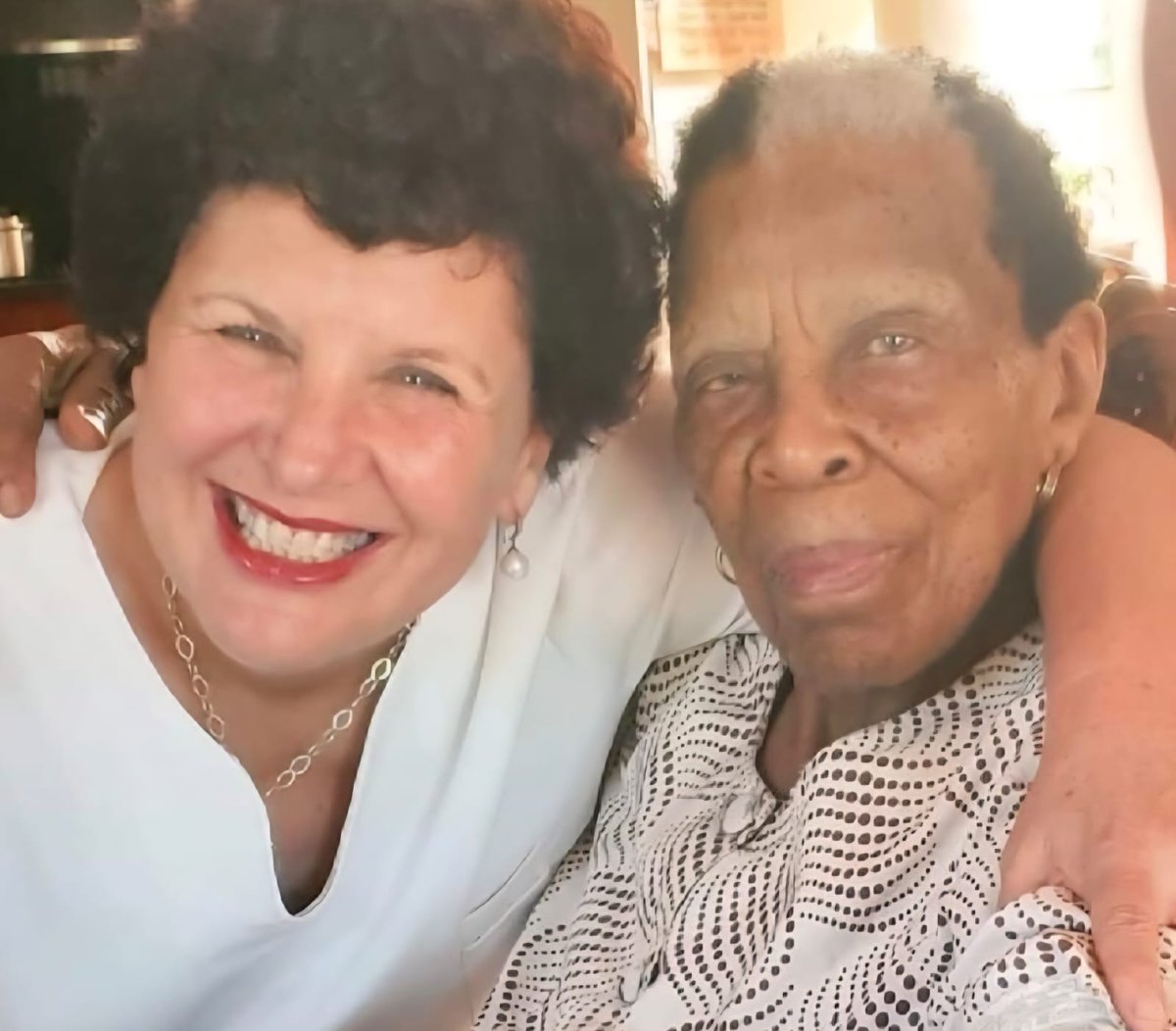 jentiltouch's tweet photo. Very sad to lose this beautiful  soul who was a dear friend to me. Mama Gertrude Shope. I love you. May you rest in peace. 
Condolences to her family and all who knew and loved her. https://t.co/KZ53tvYf0l