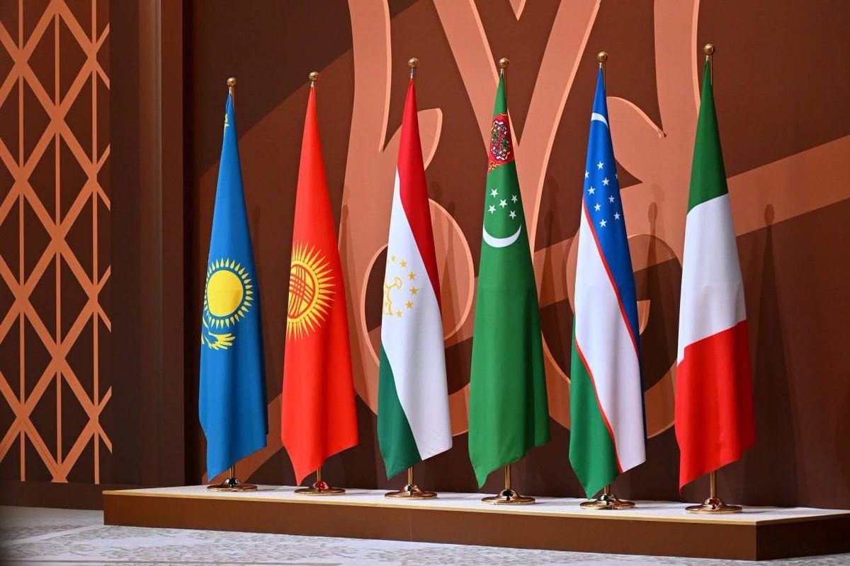 BasaltAriunbold's tweet image. "Central Asia - Italy" summit in Astana.
#central_asia_italy #sammit #Italiya