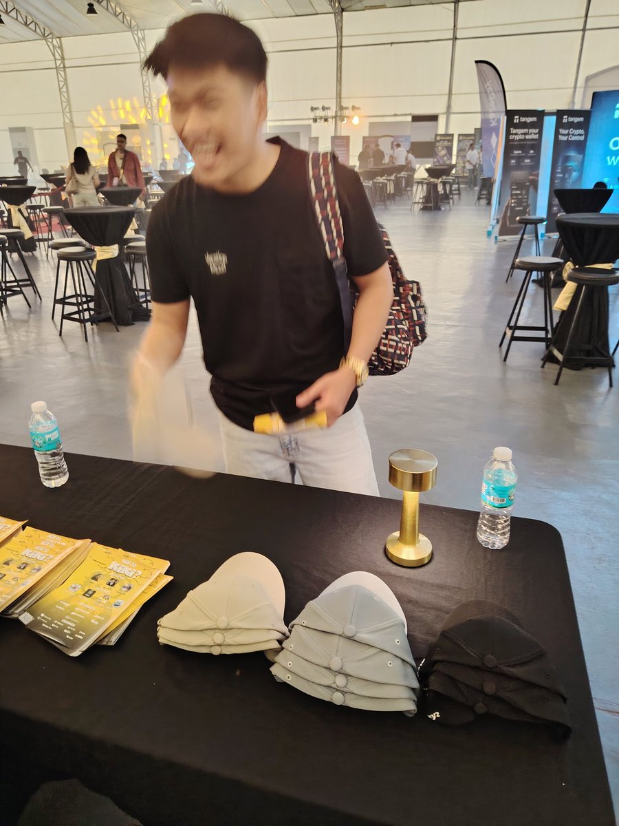DNutz58063's tweet photo. Had so much fun yesterday! That I only took 4 pictures in my phone lmao.
Spoke what we are on some of the respected anons.
This is a small crypto event, I couldnt imagine the fun and promotion we could experience in PBW!
Shout out to @IanUtile
@badtorro3 @kiki_no_kokoro for this! https://t.co/bf2VuFL5Ry