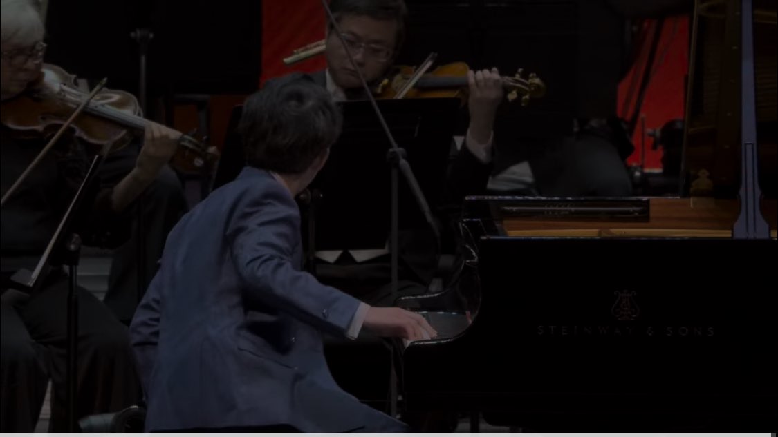 rowenamezzo's tweet photo. Wow, #AristoSham just gave a Mozart masterclass with his performance of K488 at the semis of @TheCliburn. Very stylish & sensitive playing, elegant phrasing, the 1st mvt cadenza delivered with panache, and a real interaction with the orchestra. How it sparkled!
Bravo! 👏👏👏 https://t.co/fjRXM2Lq1Z