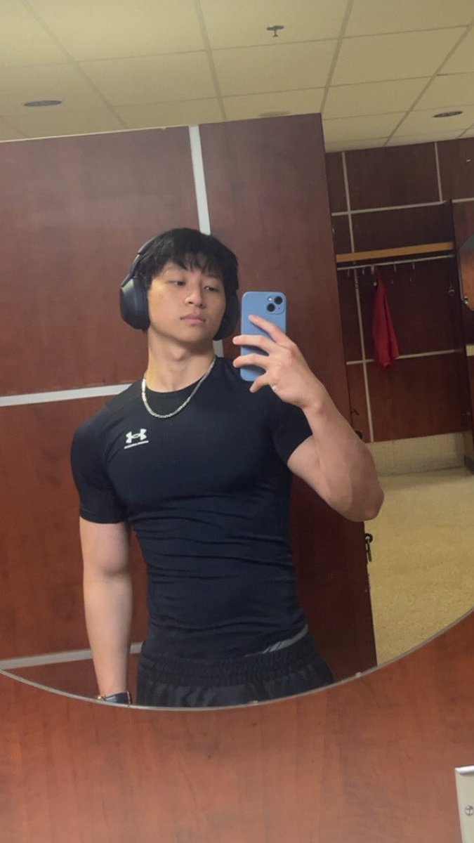 Horder_NA's tweet image. 3-1 VS Near Airport 

TOP 3 !!!!
Such a banger series (ignore the first game) and feels great to take down the legends, so ecstatic to get top 3 in my rookie split and I believe I still have so much to show. 🔥🔥

GGS