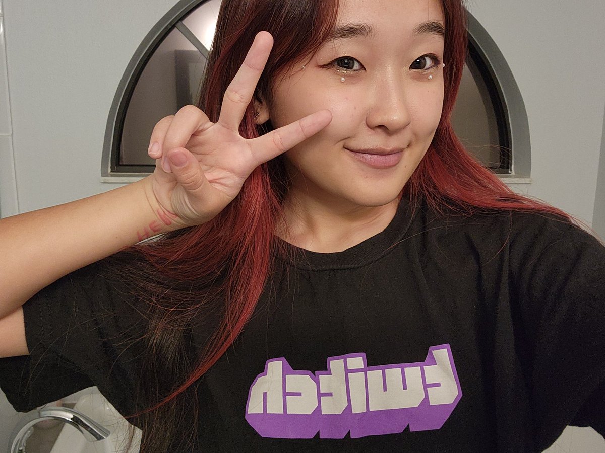 Shay redeemed *write anything on my arm* during tonights stream!