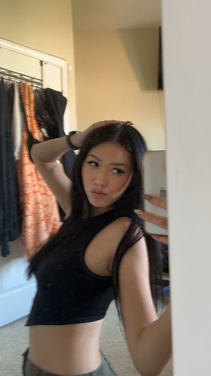 melly ♡ tweet media