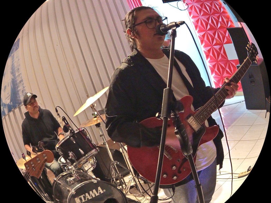 DedeATR's tweet photo. Bertiga doang mereka sekarang.. 📸

SECRET MEADOW 
@ Studio Pangpol 51,
Jakarta Selatan
(30/5/2025) 

#StagePhotography #FotografiPanggung #Photography #Fotografi #SecretMeadow https://t.co/uj0hkuyTQk