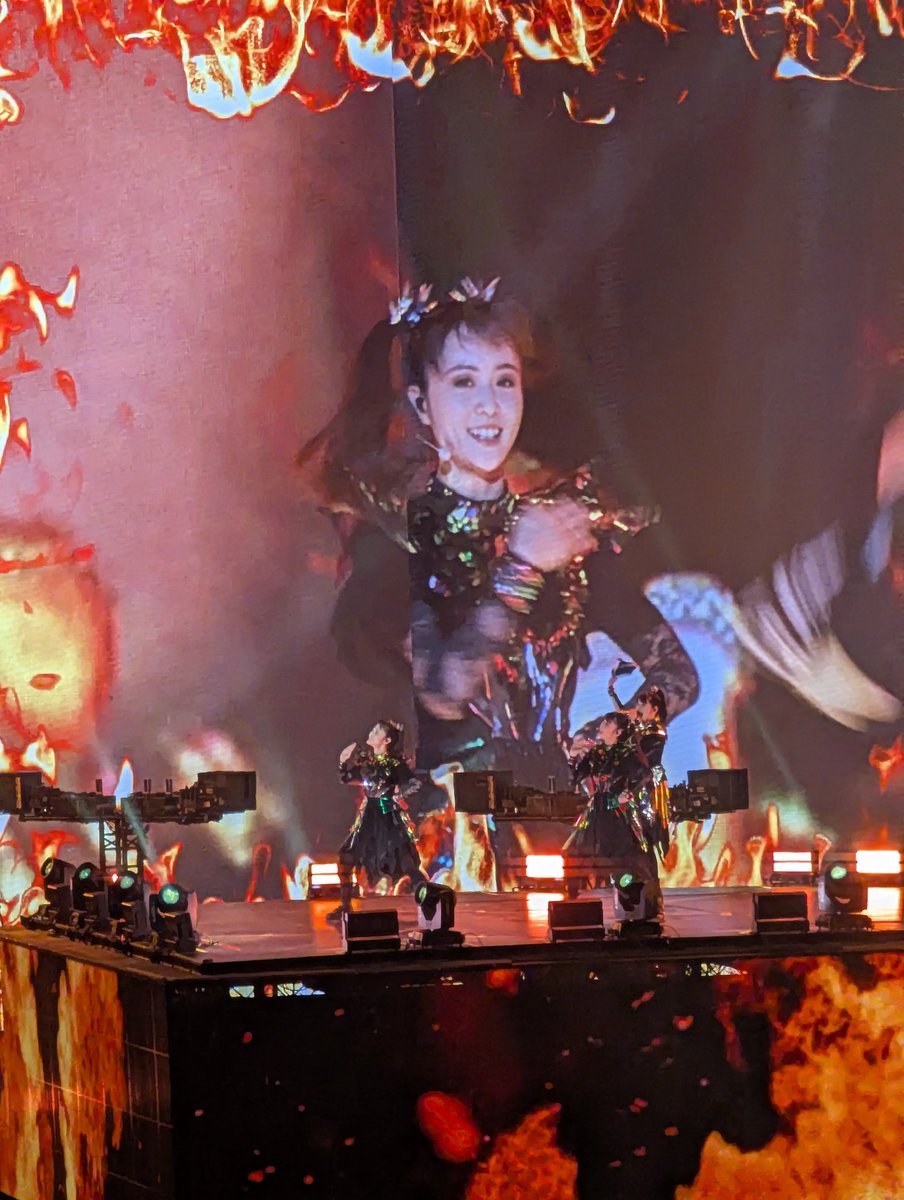 apple1tee's tweet image. ive been waiting over 11 years for this #BABYMETAL #BABYMETALWORLDTOUR2025 #TheO2 @BABYMETAL_JAPAN