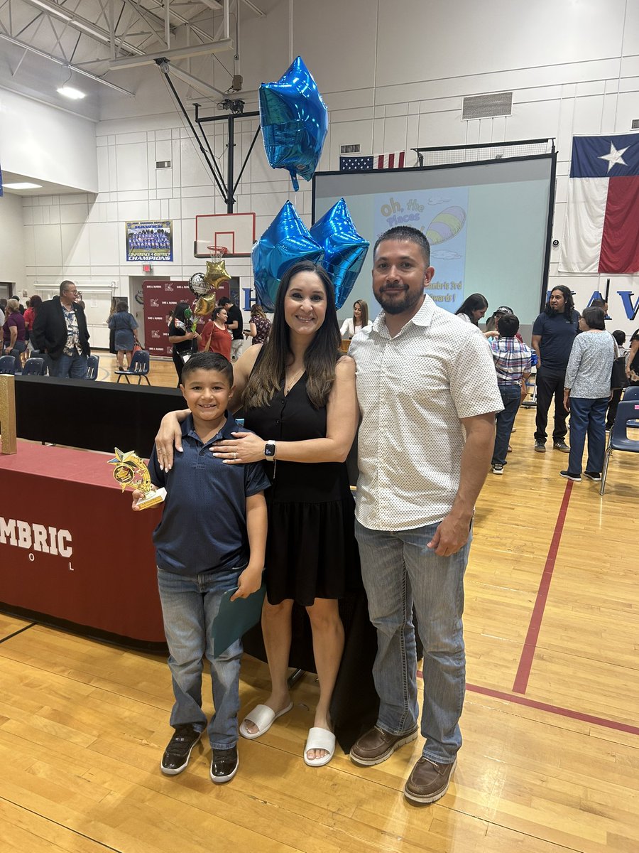 Proud mama bear
Lily-A Honor &amp; Hambric Hero (Top student in class) 💕
Jordan-AB, Principals Award, Science Fair… 
Kinder &amp; 3rd did them well ❤️❤️⭐️