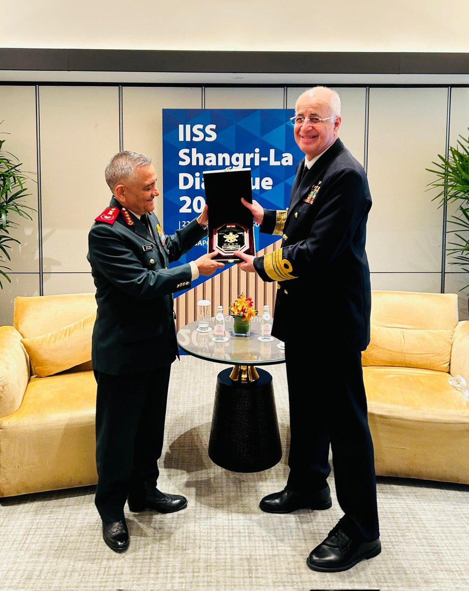 #India &amp; #Brazil strengthen bilateral ties at the #ShangriLaDialogue2025 reaffirming commitment to a free, open &amp; inclusive Indo-Pacific. Both nations emphasize cooperation on regional security, maritime freedom &amp; sustainable development. 
General Anil Chauhan, Chief of Defence