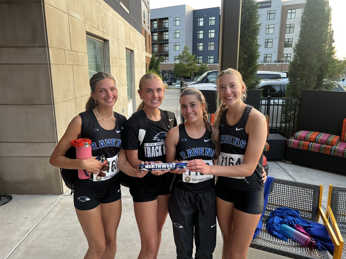 Mike Stephens (@onwravenstf) on Twitter photo Congrats to the girls 4 x400m relay team for running an ONW #2 time of 4.02.02 and qualifying for the finals tomorrow!! <a href="/BrynnLewis25/">Brynn Lewis</a> <a href="/zori_primavera/">Zorianna Primavera</a> <a href="/alligillispie08/">Alli Gillispie</a> and Riley Macrorie!! Congrats to the girls 4 x400m relay team for running an ONW #2 time of 4.02.02 and qualifying for the finals tomorrow!! <a href="/BrynnLewis25/">Brynn Lewis</a> <a href="/zori_primavera/">Zorianna Primavera</a> <a href="/alligillispie08/">Alli Gillispie</a> and Riley Macrorie!!