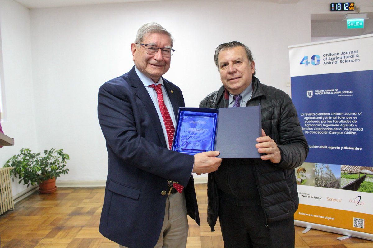#NoticiasUdeC: UdeC Campus Chillán conmemora los 40 años de la revista Chileanjaas.

Revisa la nota completa en el link chillan.udec.cl/udec-campus-ch…