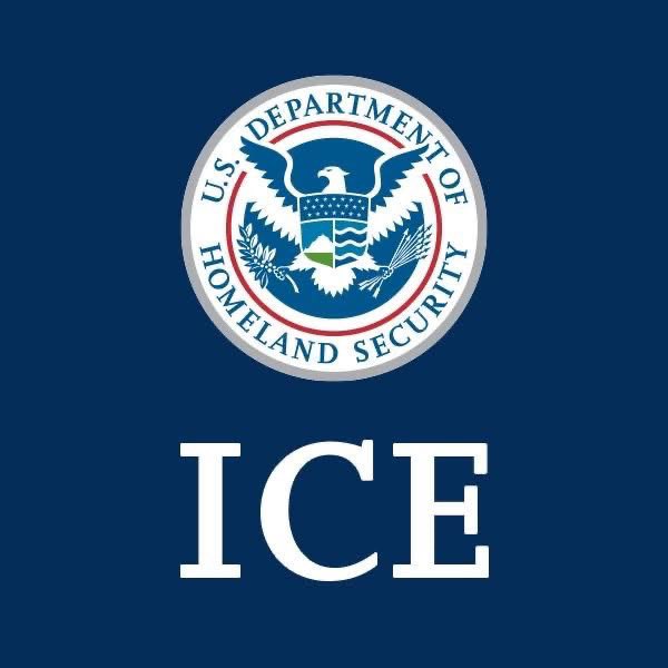 LocalPoliticsis's tweet image. I proudly stand with @ICE @EROBoston @RealTomHoman 
🇺🇸🇺🇸🇺🇸