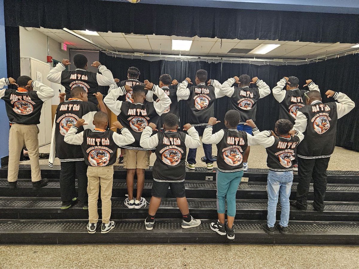 Meet Oriole Elementary’s high-achieving SOAR 5 Club members! By scoring a Level 5 on either of the PM3 FAST Assessments, these students have demonstrated exceptional academic excellence! <a href="/jenescandell/">Jennifer O. Escandell</a> <a href="/browardschools/">Broward Schools</a>  <a href="/BcpsSto/">BCPS School Transformation Office</a> <a href="/Blue_Sheneka/">Sheneka Blue</a> <a href="/SL_Bolden/">Seporia Bolden</a>