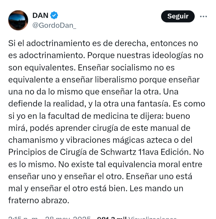 ch_adrian's tweet photo. Ven lo que pasa cuando no estudian? Aca, el @GordoDan_ dando el ejemplo  con su propia ignorancia... Por qué motivo sus padres le hicieron tanto daño no lo sabemos, pero quizás pueda sanar. Cómo mi imo debería empezar por abrir un libro https://t.co/SKQh0R0c38