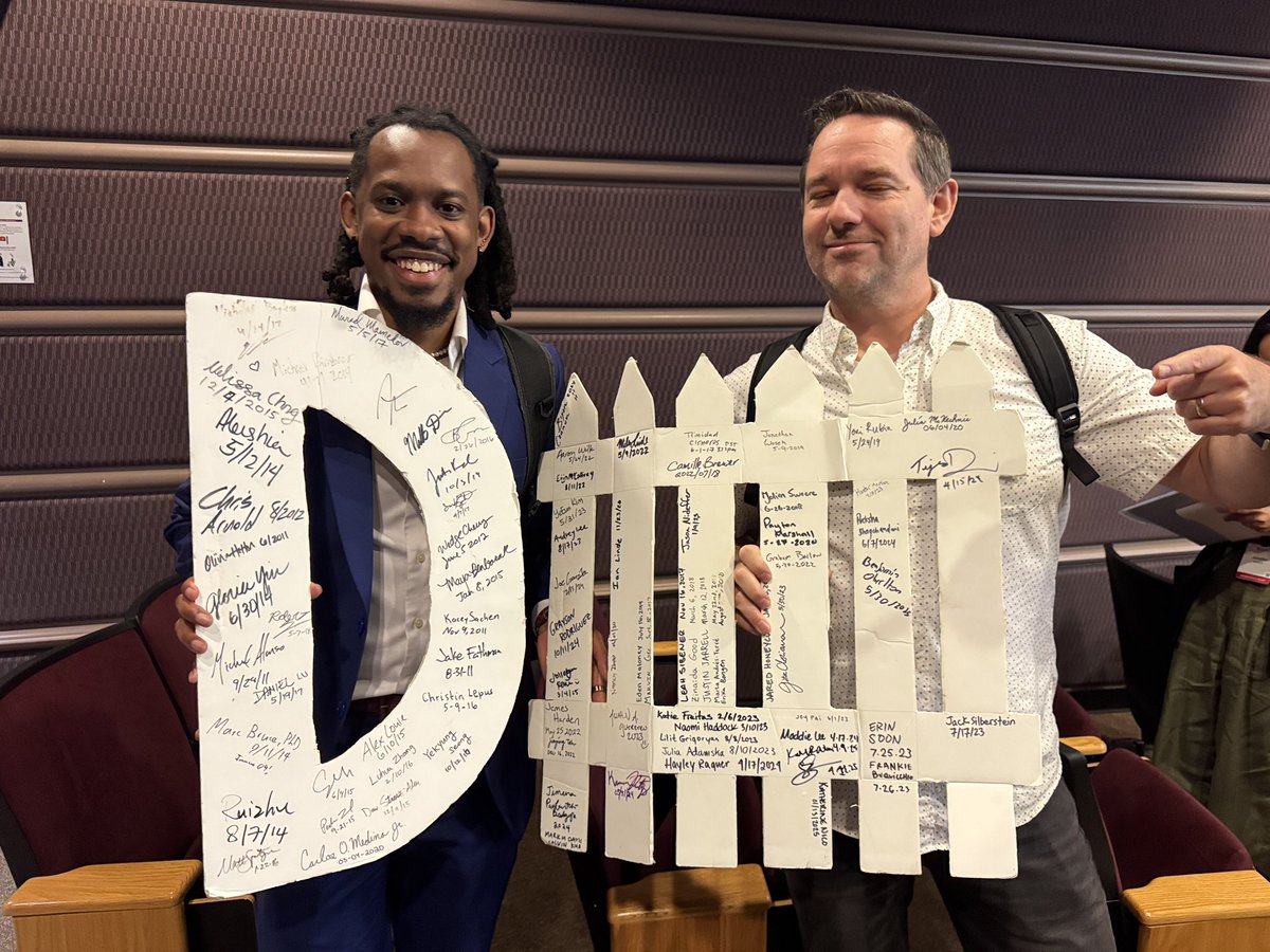Bravo to Dr. Ben Oberlton on successfully defending his dissertation today on "Multi-omic landscapte of human gliomas from diagnosis to treatment and recurrence"! We’re so proud of you 🎉🎊🎓#Stanfordimmuno #PhD #Dissertation #Defense