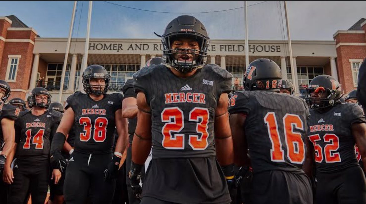KamBroome's tweet photo. I am truly blessed to have an opportunity to show my talent at #MercerUniversity this Sunday.
#CoachSimmons_  #PalisadesPumasFB 
#PalisadesFBRecruiting https://t.co/Wk5GL3JYW5