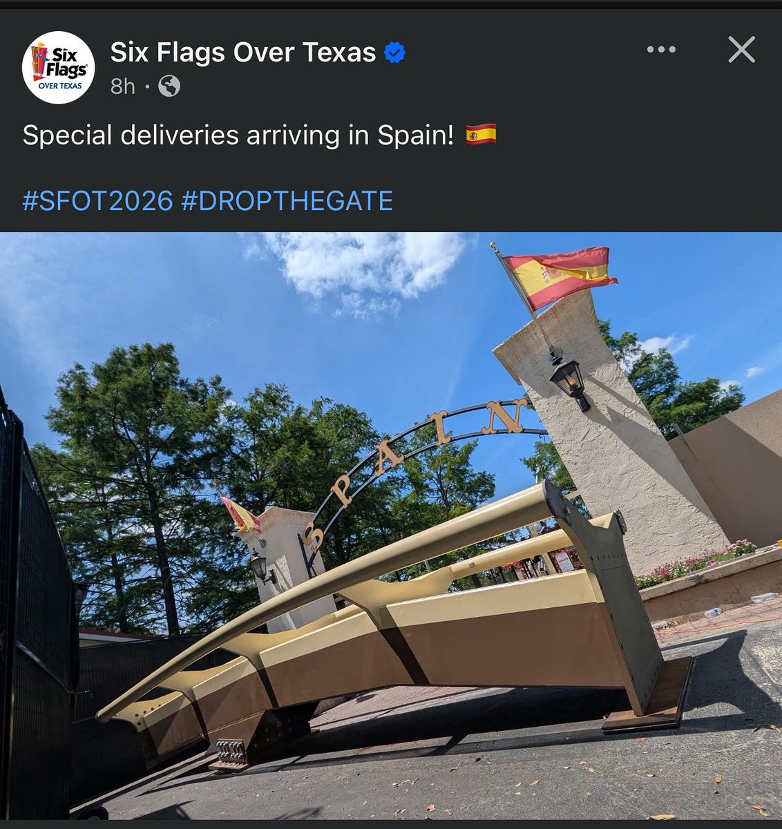 BuckeyeCoaster's tweet photo. Beyond excited for this shipment coming to @SixFlagsOverTX ! #SFOT #DROPTHEGATE #sixflags #buckeyecoasters
@SixFlags https://t.co/Rg0feBfSL3