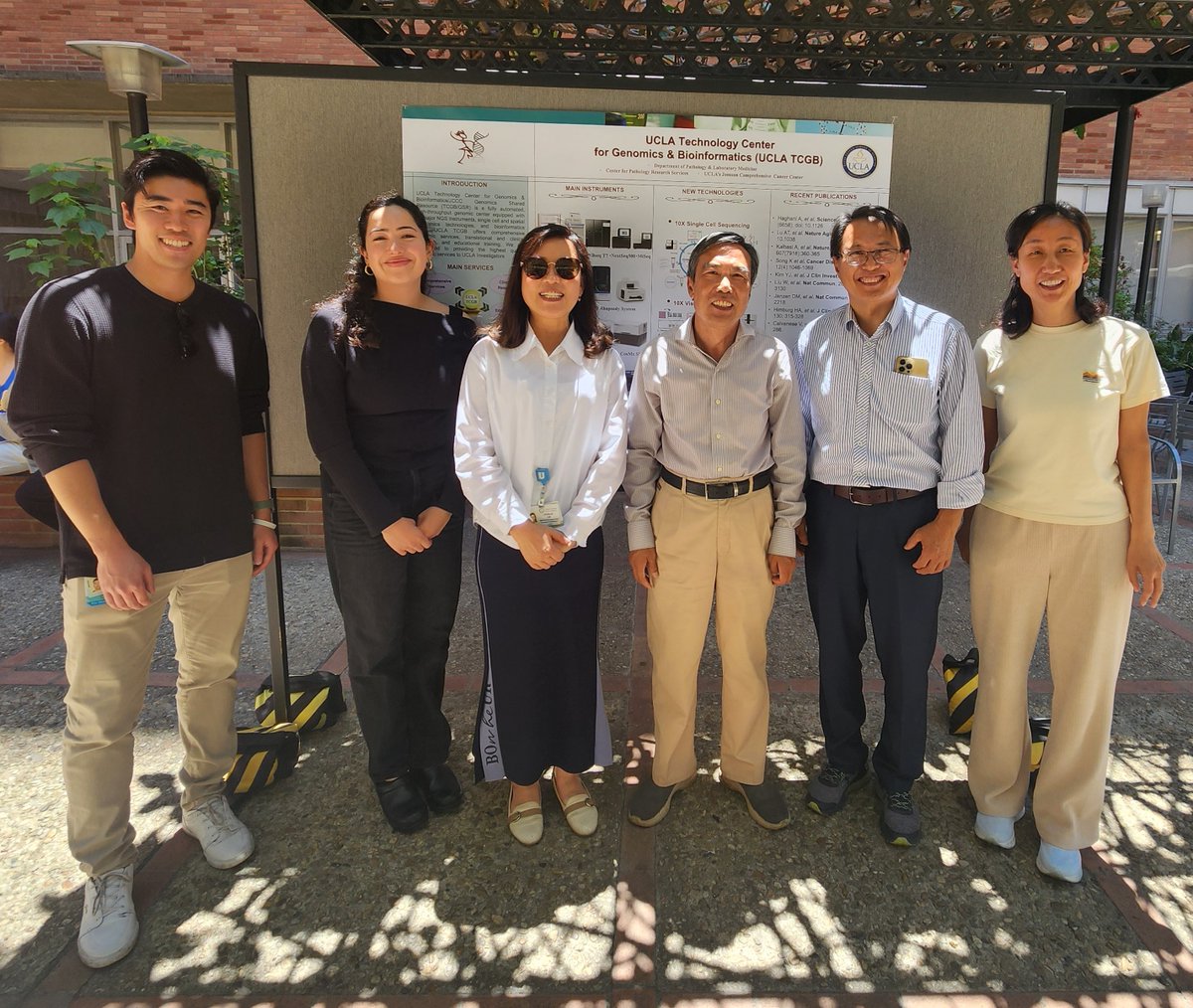 UCLA_Pathology's tweet photo. Today we hosted our 4th Annual Research & Clinical Excellence Day! The event highlighted our department's ongoing basic, translational, & clinical research. Thank you to our keynote, Dr. Omai Garner, our speakers, poster presenters, & participants! 💯 🔬 #pathology #path2path #PathX #research #ClinMicro