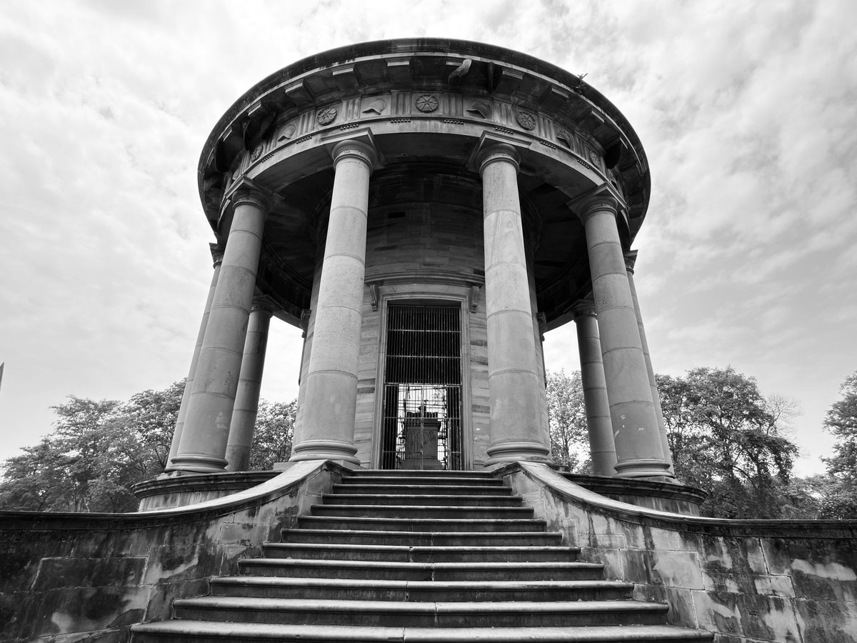 builthistories's tweet photo. Tomb of Lord Cornwallis, Ghazipur, Uttar Pradesh (early 19th Cen)

#lordcornwallis #lordcornwallistomb #monumentsofindia #ghazipur #uttarpradesh #tombarchitecture #lesserknownmonumentsofindia https://t.co/Bb9DTOsaT8