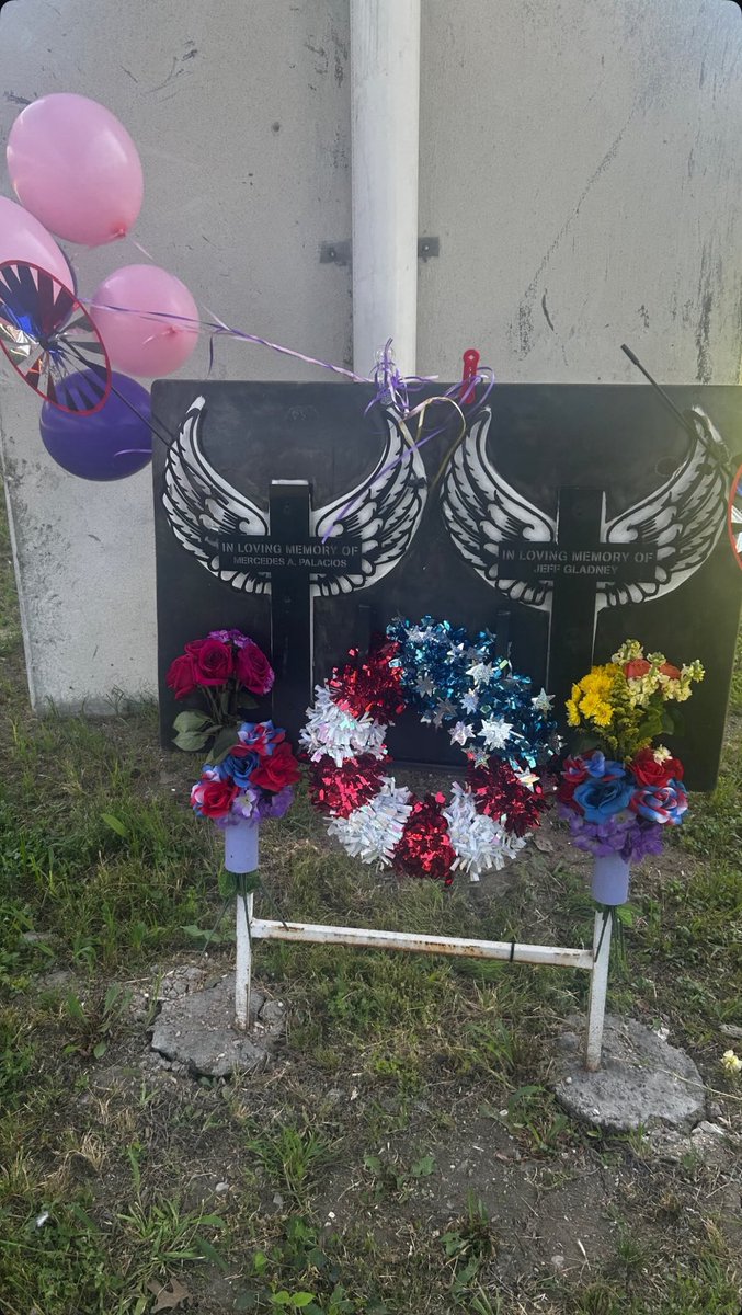 camdantzler3's tweet image. Today tuff, I miss you JG. Man I feel like this past year I let you down 🥺 but I’m in a better mental space and I have grown tremendously. I promise you it’s all coming together and I’m not letting my foot off the gas 💜 our story not over😈 to be continued…….. #longliveJG🫶🏽🌹