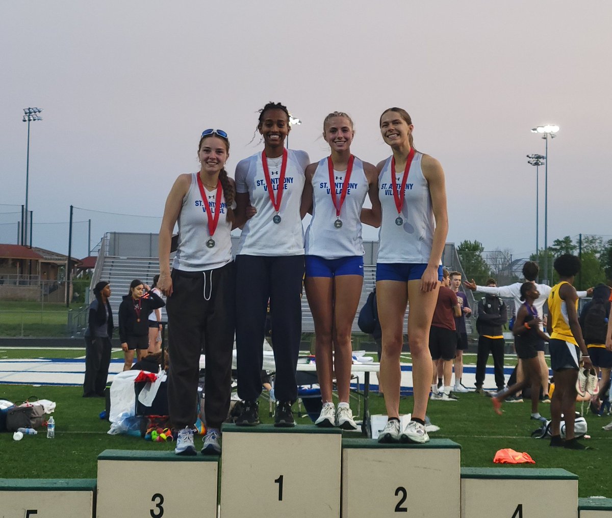 Another relay, another ticket to the state meet!

Congratulations to Althea, Leilani, Anna, and Becca on their second place finish in the 4x400m relay!

#GoHuskies